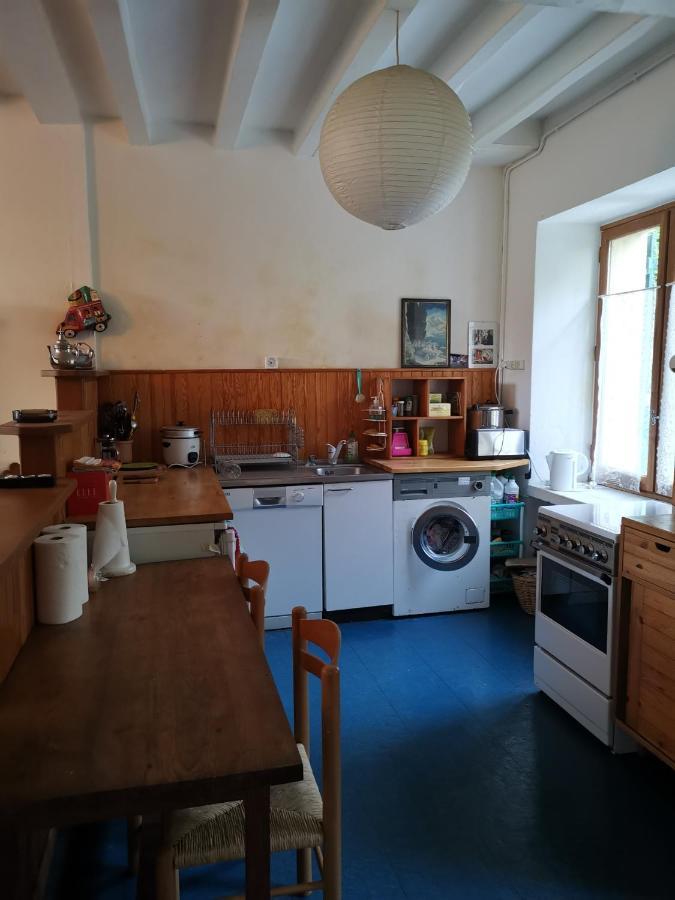 Gite Des Petites Ruelles : Familial Et Chaleureux Troo Ngoại thất bức ảnh