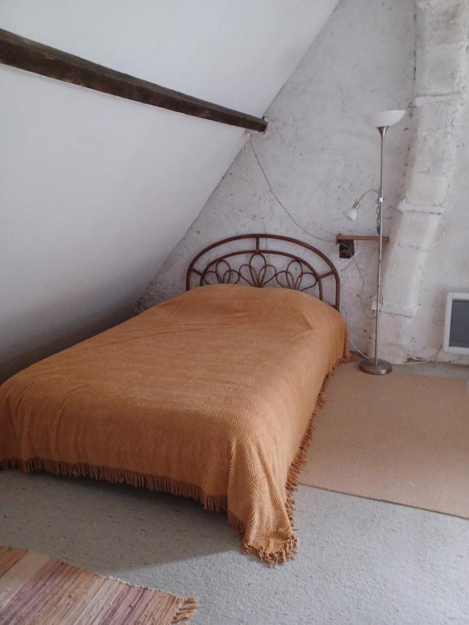 Gite Des Petites Ruelles : Familial Et Chaleureux Troo Ngoại thất bức ảnh